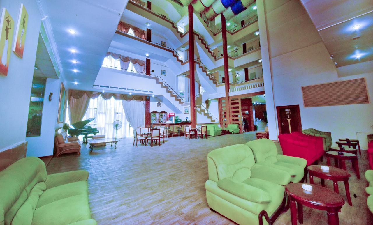 Juliana Hotel Kolombo Bagian luar foto